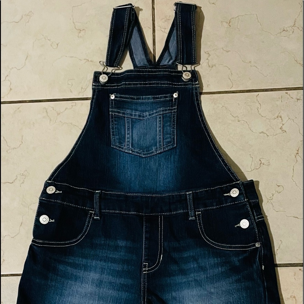 Name: DENIM SHORT-ALL, Brand:JORDACHE,Size: XL/XG (14-16),Colour:Dark blue